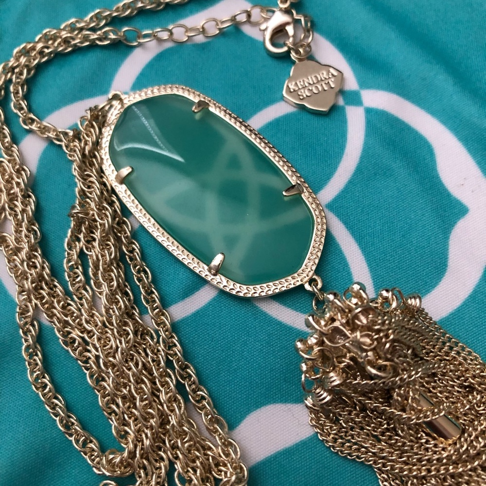 Kendra Scott Rayne pendant necklace in Chalcedony
